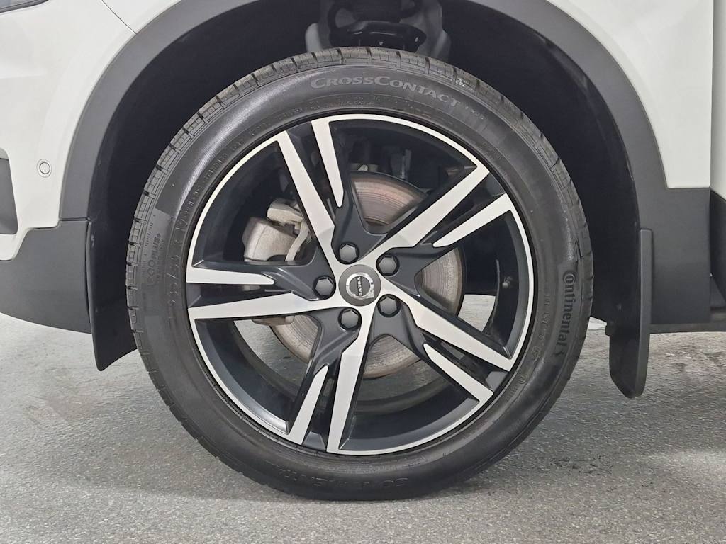Thumbnail: 2019 Volvo XC40 - 8