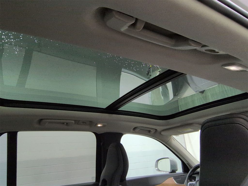 Thumbnail: 2024 Volvo XC90 - 30