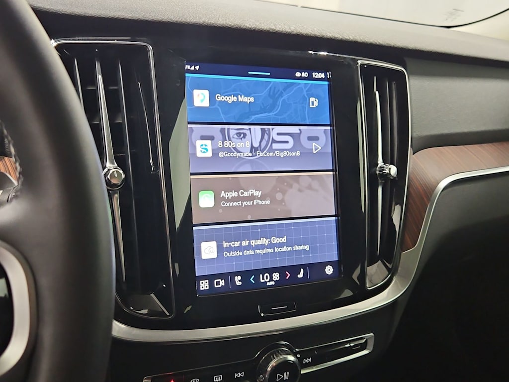 Thumbnail: 2025 Volvo V60 - 15