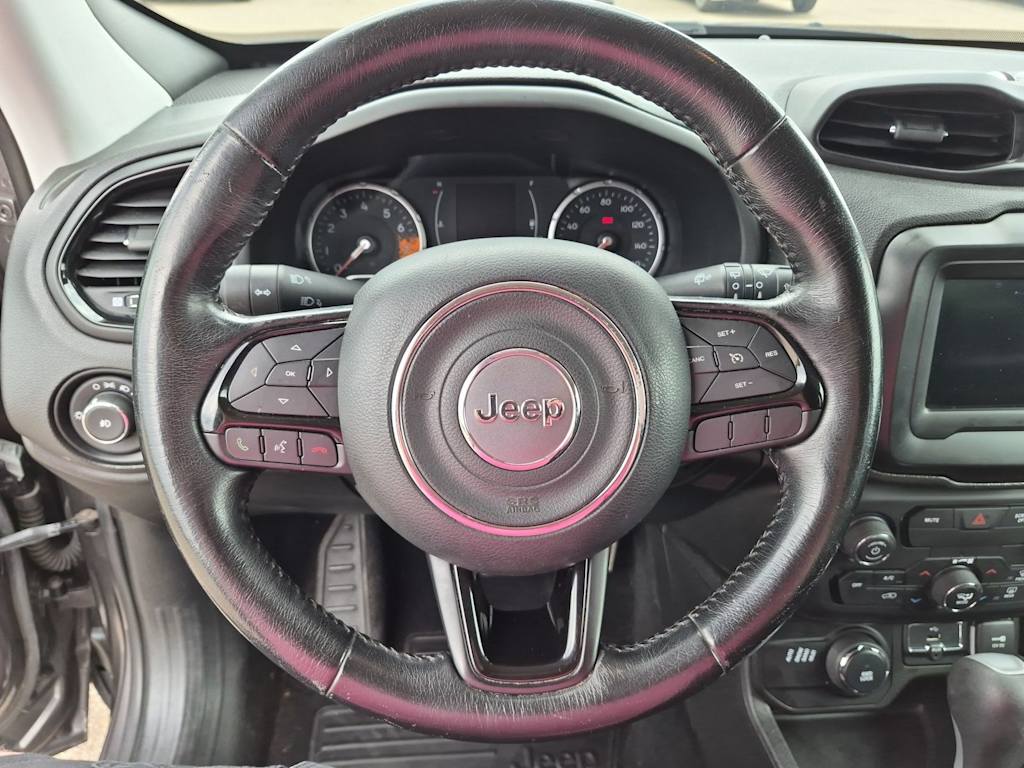 Thumbnail: 2018 Jeep Renegade - 14