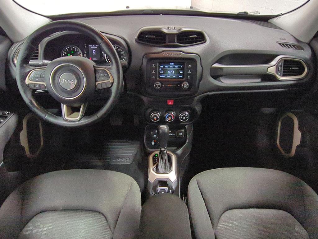 Thumbnail: 2016 Jeep Renegade - 9