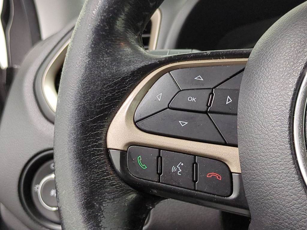 Thumbnail: 2016 Jeep Renegade - 28