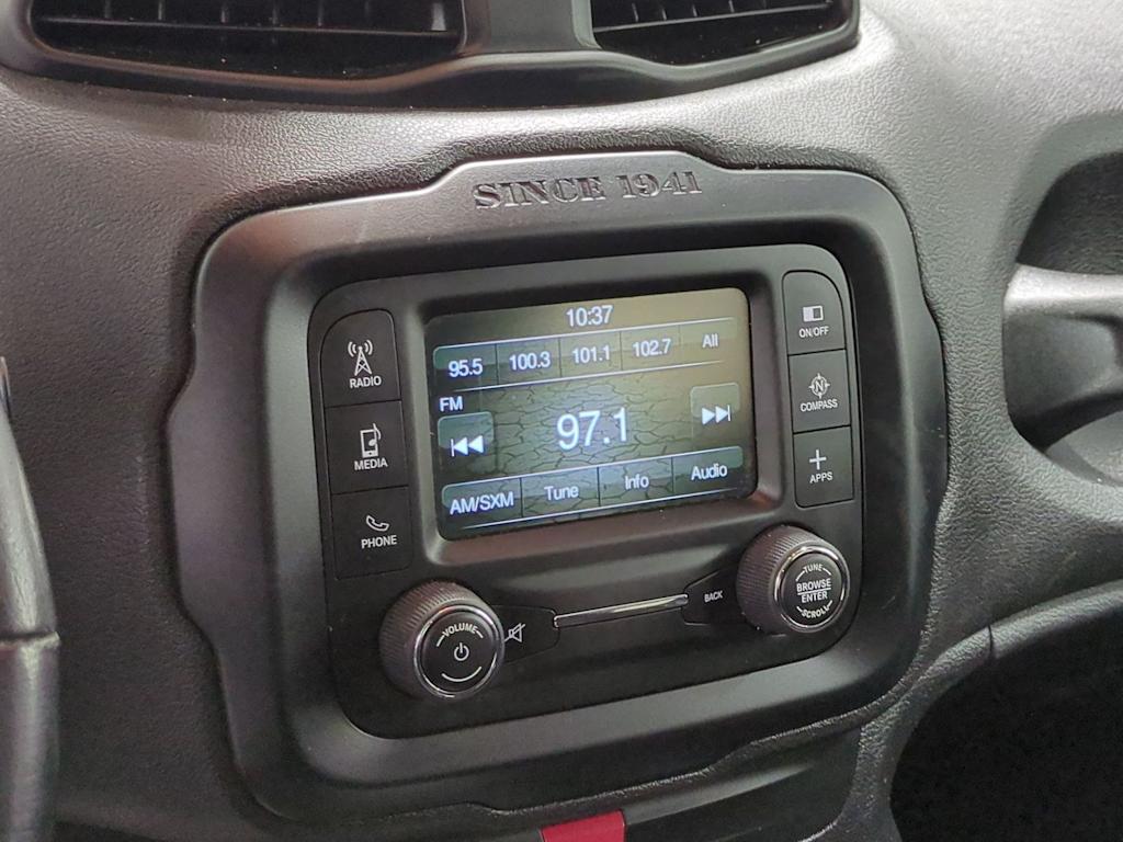 Thumbnail: 2016 Jeep Renegade - 14