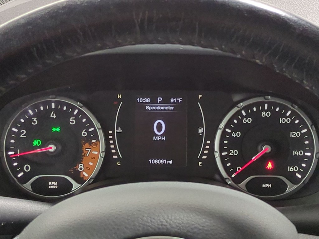 Thumbnail: 2016 Jeep Renegade - 16