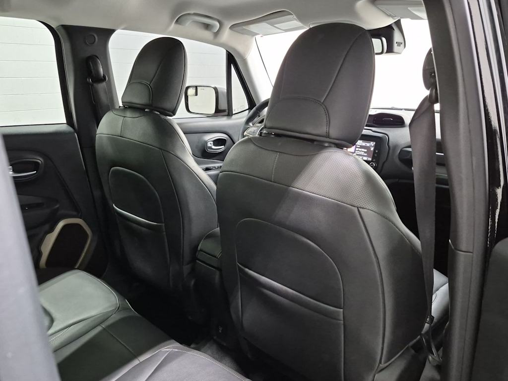 Thumbnail: 2015 Jeep Renegade - 12