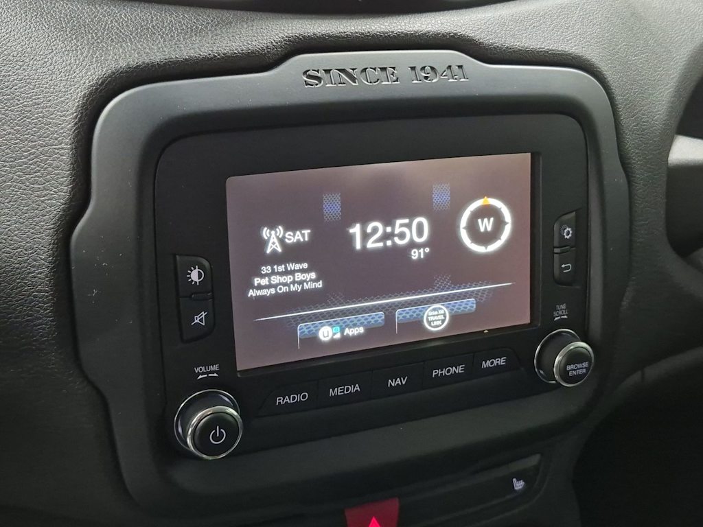 Thumbnail: 2015 Jeep Renegade - 14