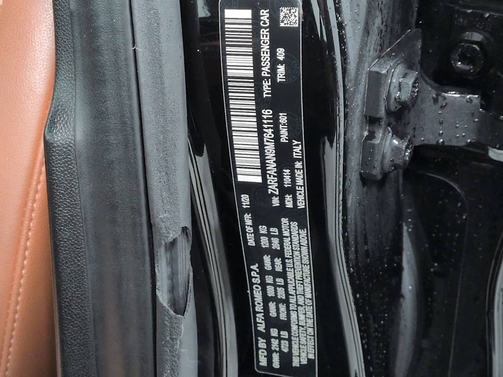 Thumbnail: 2021 Alfa Romeo Giulia - 18