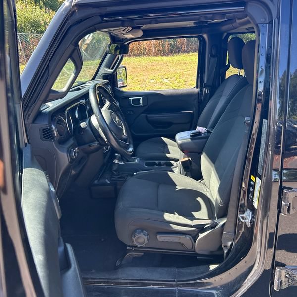 Thumbnail: 2021 Jeep Wrangler - 11