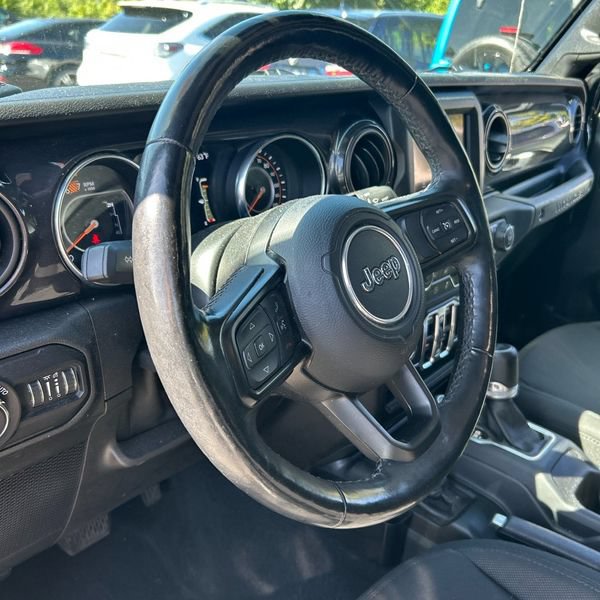 Thumbnail: 2021 Jeep Wrangler - 10