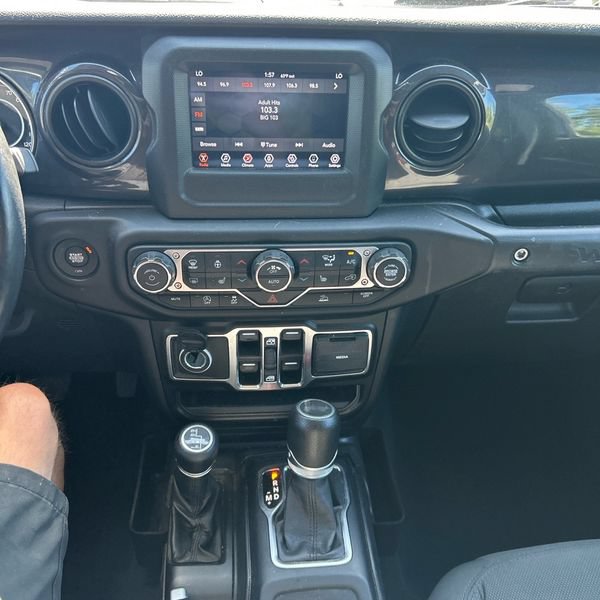 Thumbnail: 2021 Jeep Wrangler - 13
