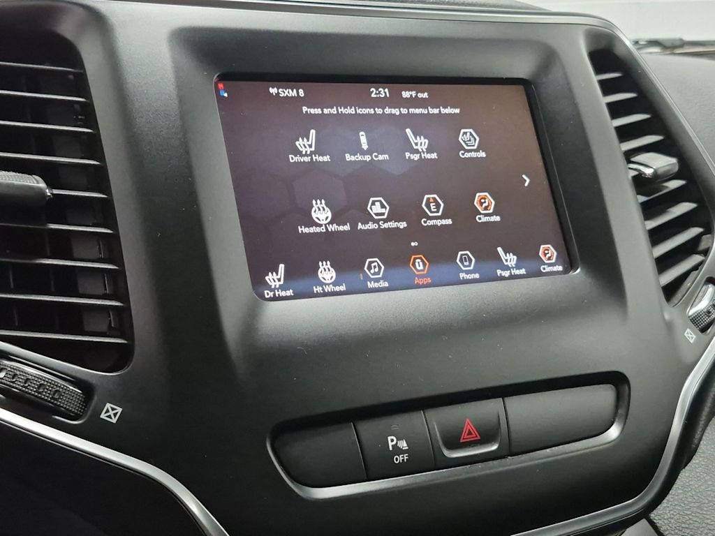 Thumbnail: 2019 Jeep Cherokee - 14
