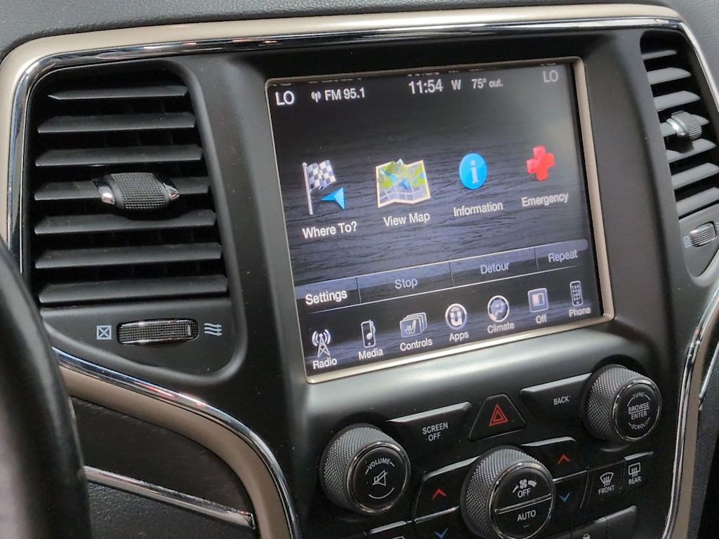 Thumbnail: 2016 Jeep Grand Cherokee - 14