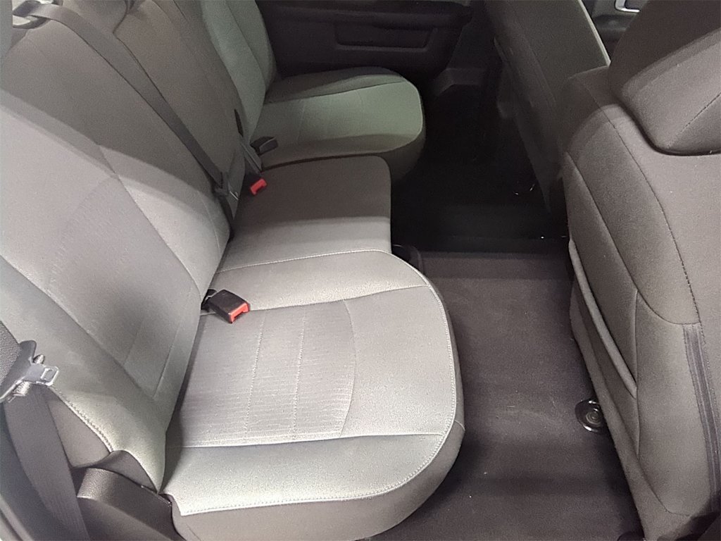 2023 RAM 1500 SLT 28