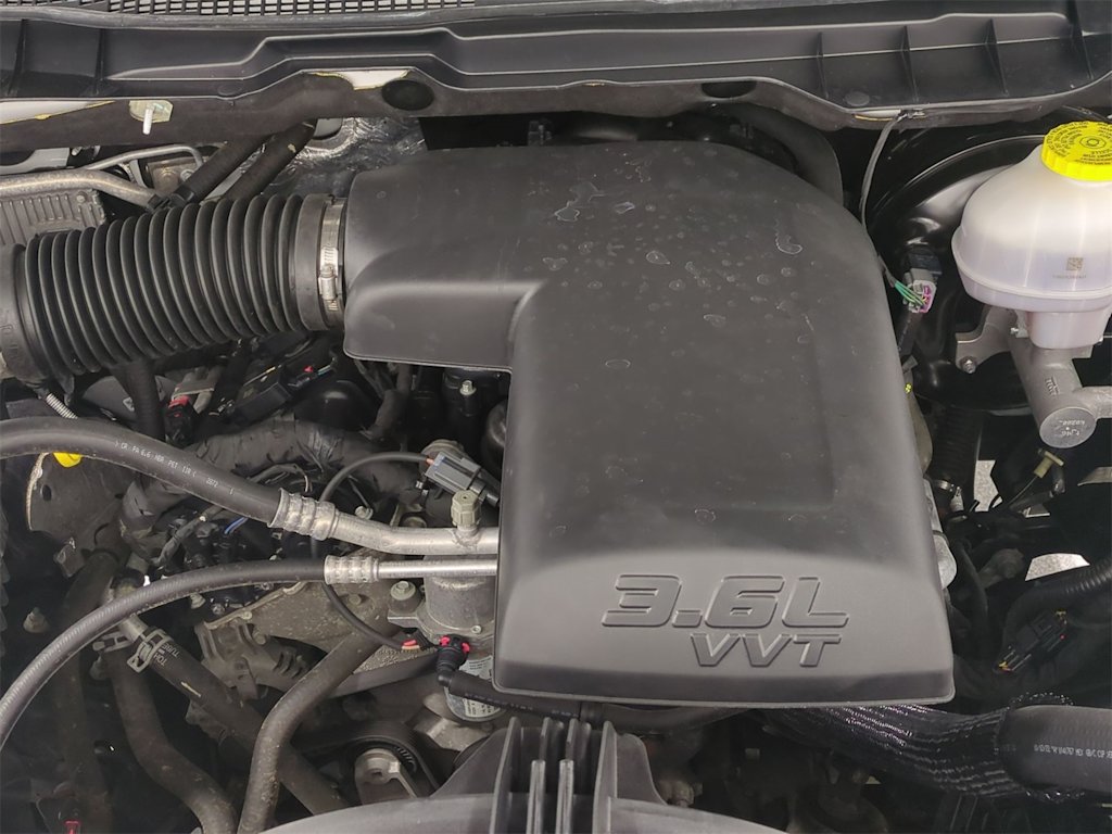2023 RAM 1500 SLT 9