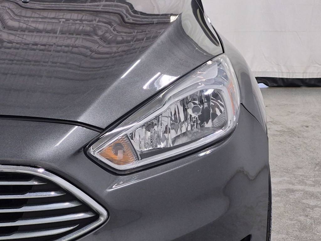 Thumbnail: 2016 Ford Focus - 24