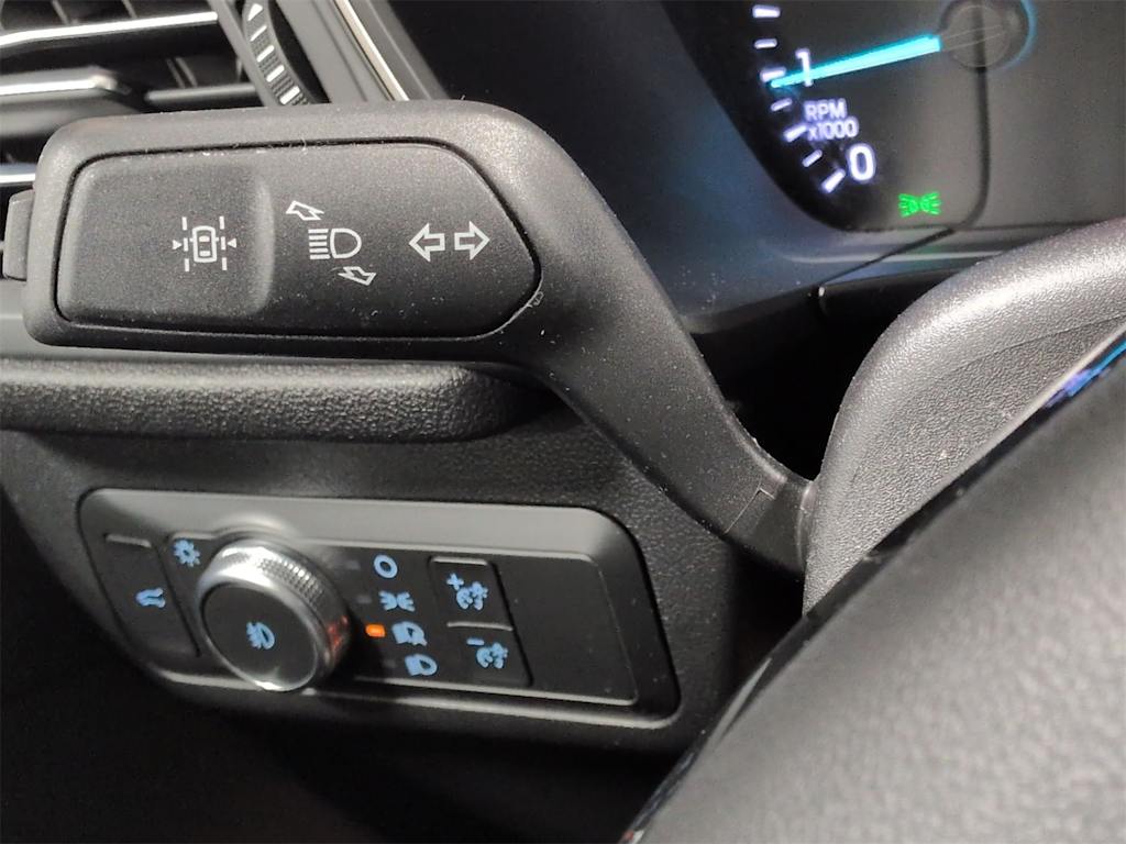 Thumbnail: 2022 Ford Escape - 33