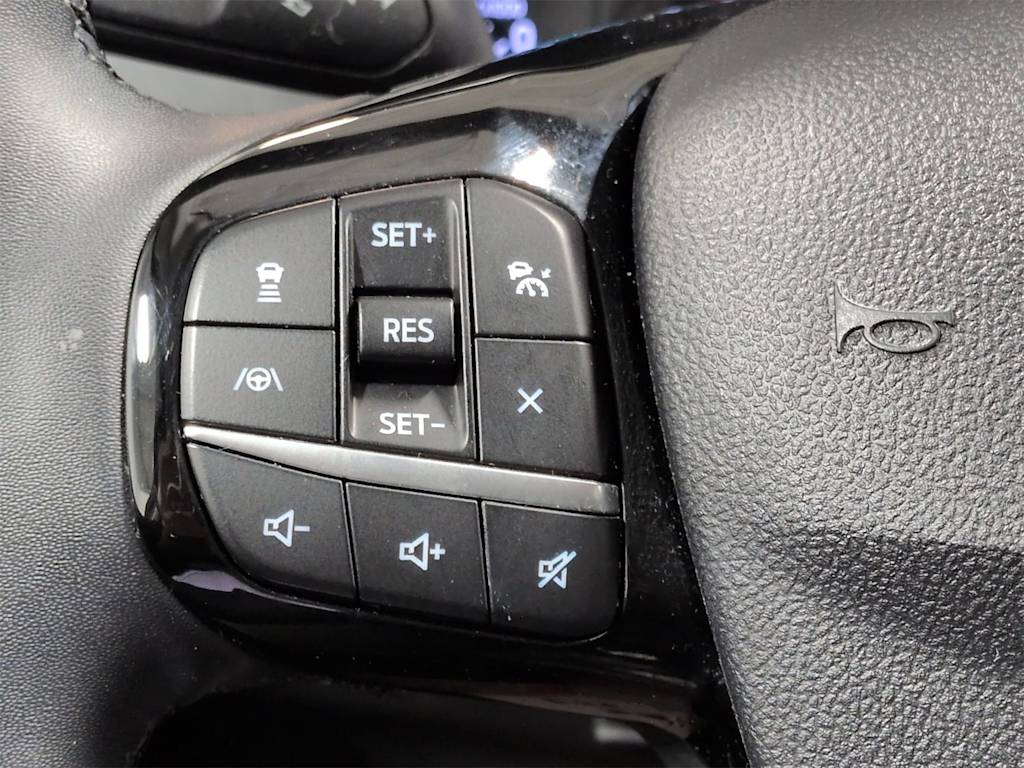 Thumbnail: 2022 Ford Escape - 30