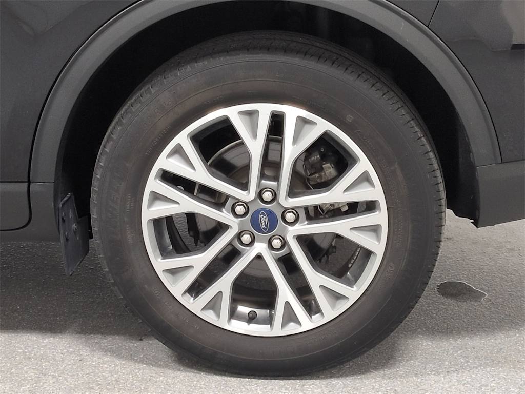 Thumbnail: 2022 Ford Escape - 8