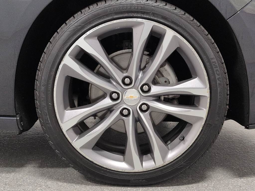 Thumbnail: 2023 Chevrolet Malibu - 8
