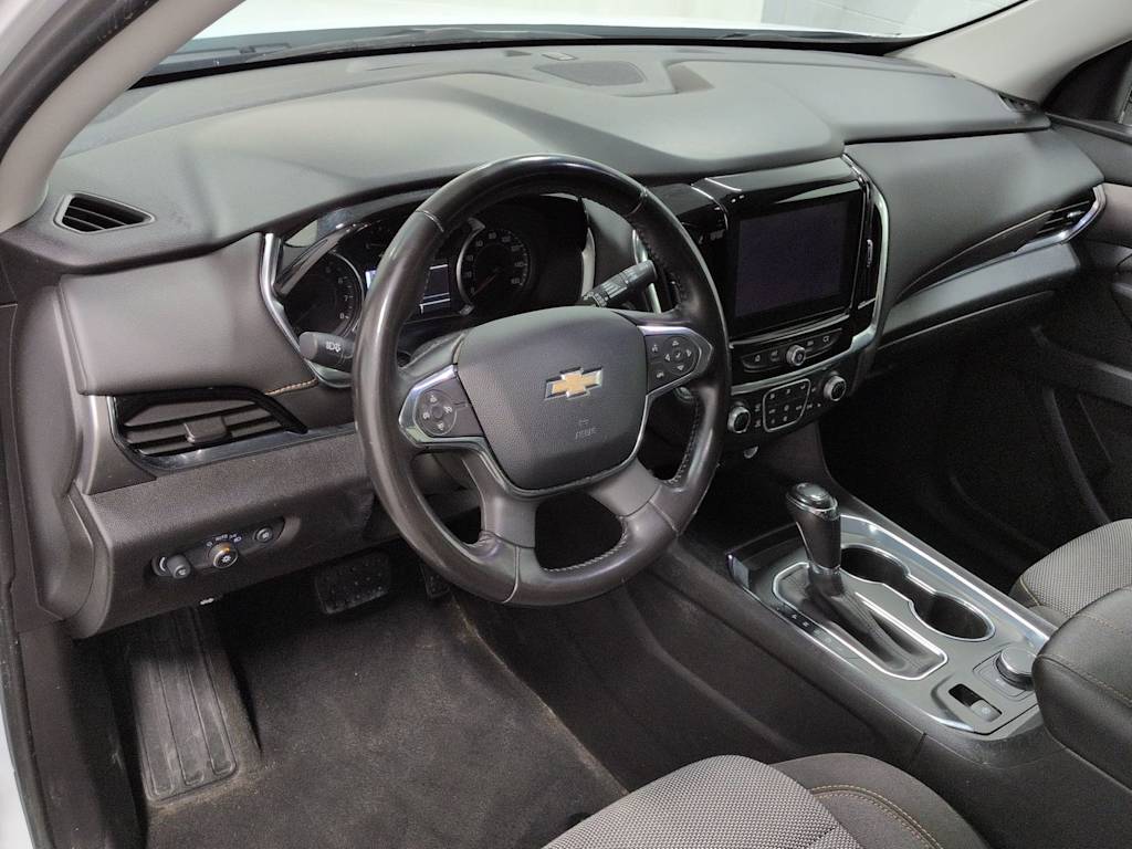 Thumbnail: 2018 Chevrolet Traverse - 2