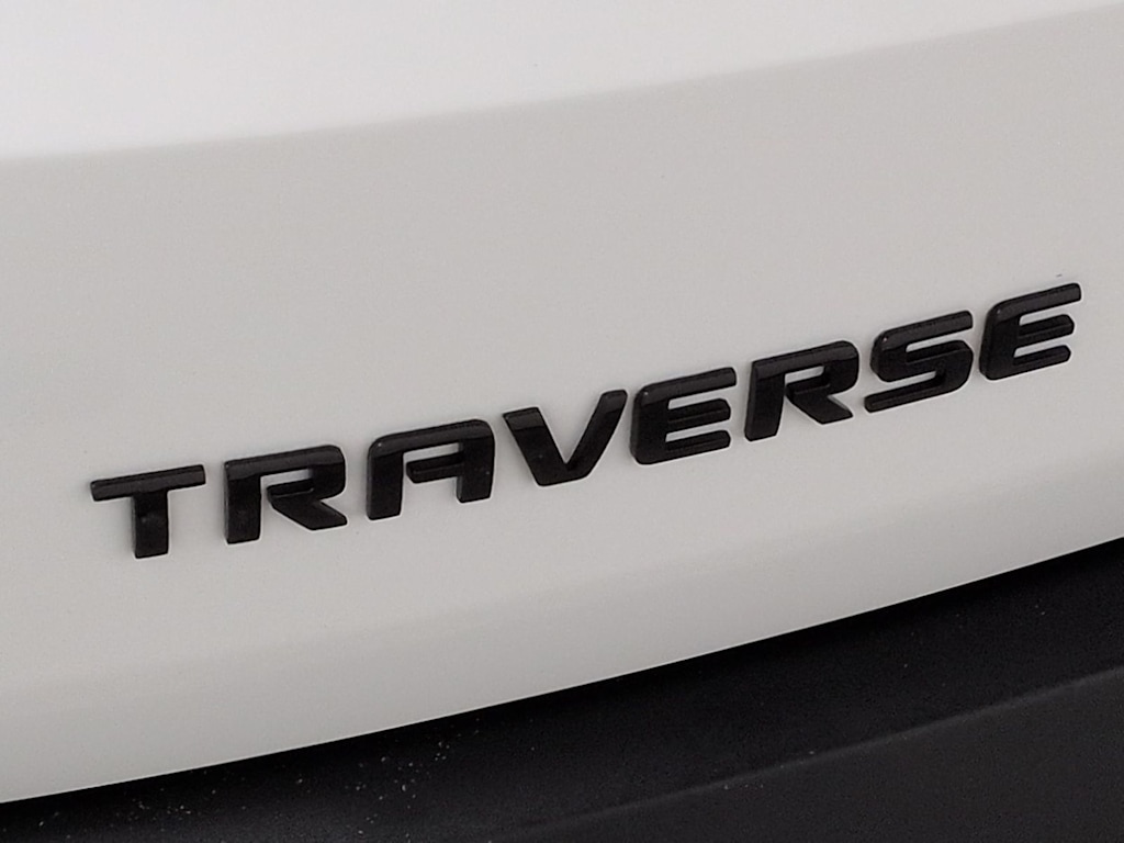 Thumbnail: 2018 Chevrolet Traverse - 25