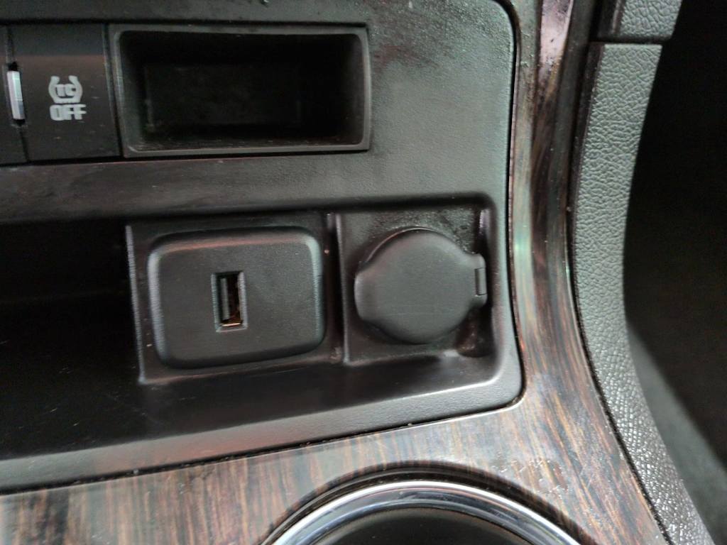 Thumbnail: 2017 Chevrolet Traverse - 16