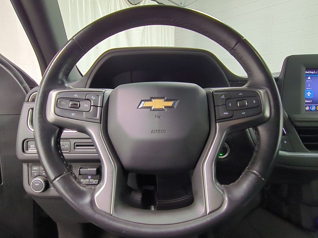 Thumbnail: 2022 Chevrolet Suburban - 14