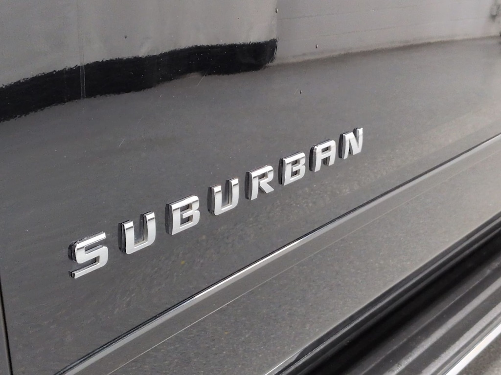 Thumbnail: 2017 Chevrolet Suburban - 24