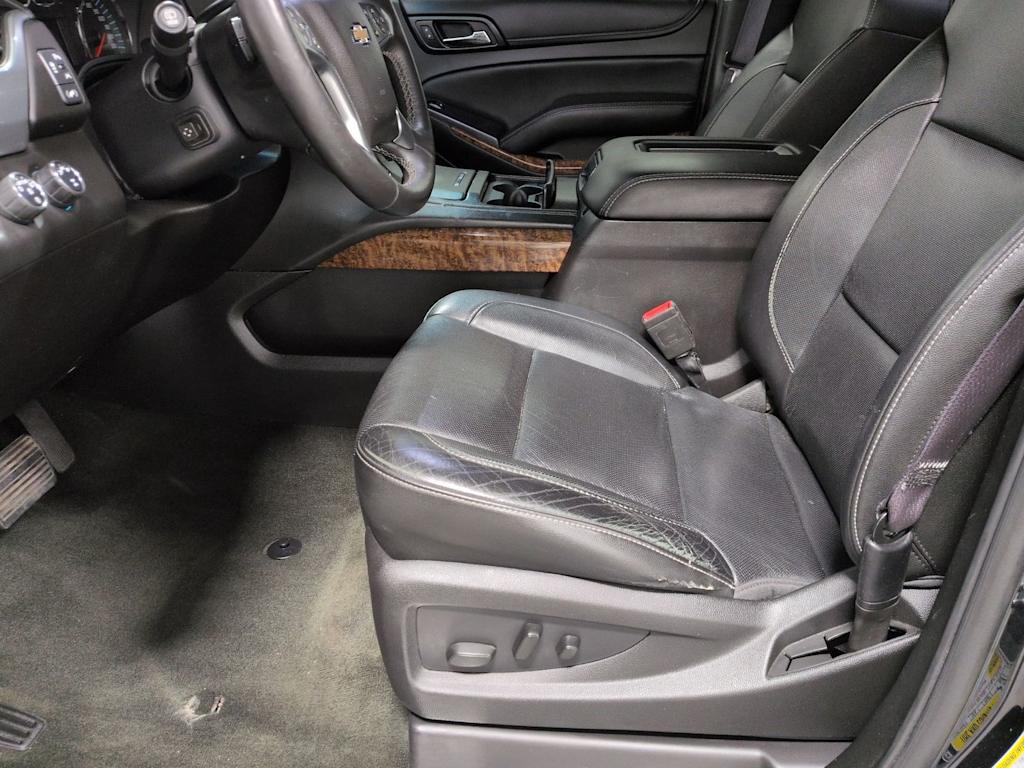 Thumbnail: 2017 Chevrolet Suburban - 10