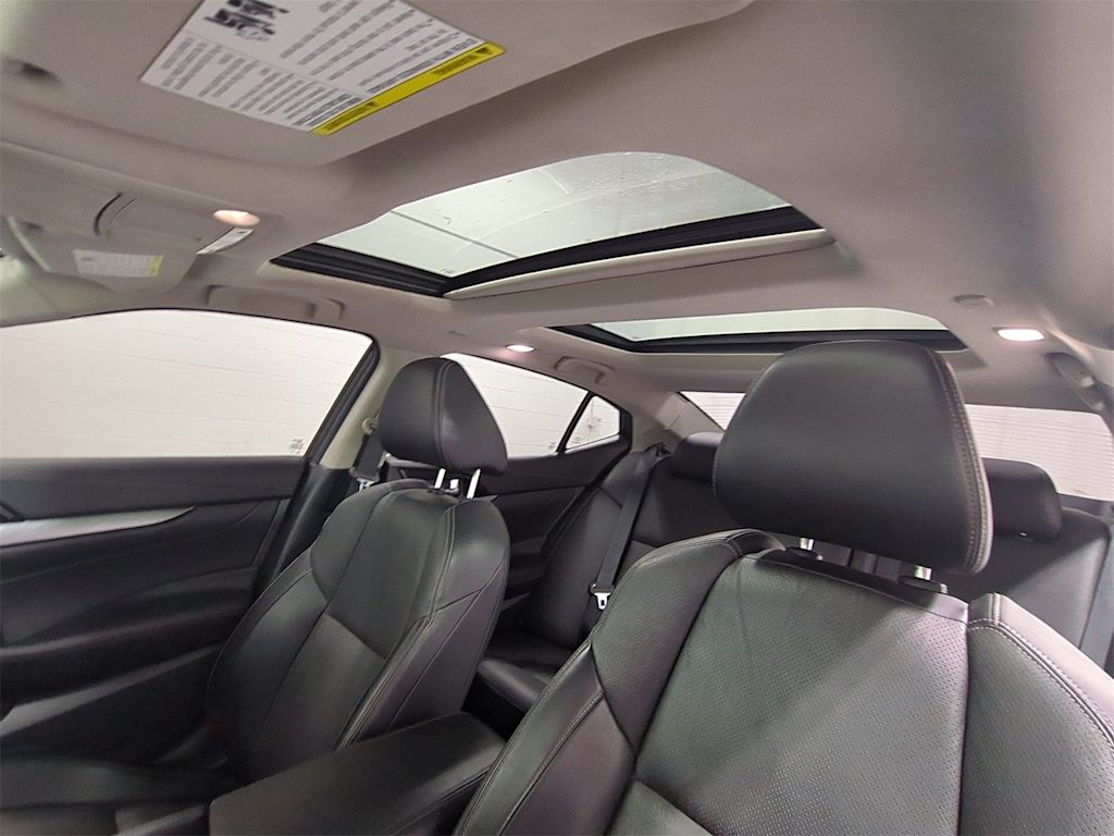 Thumbnail: 2017 Nissan Maxima - 28
