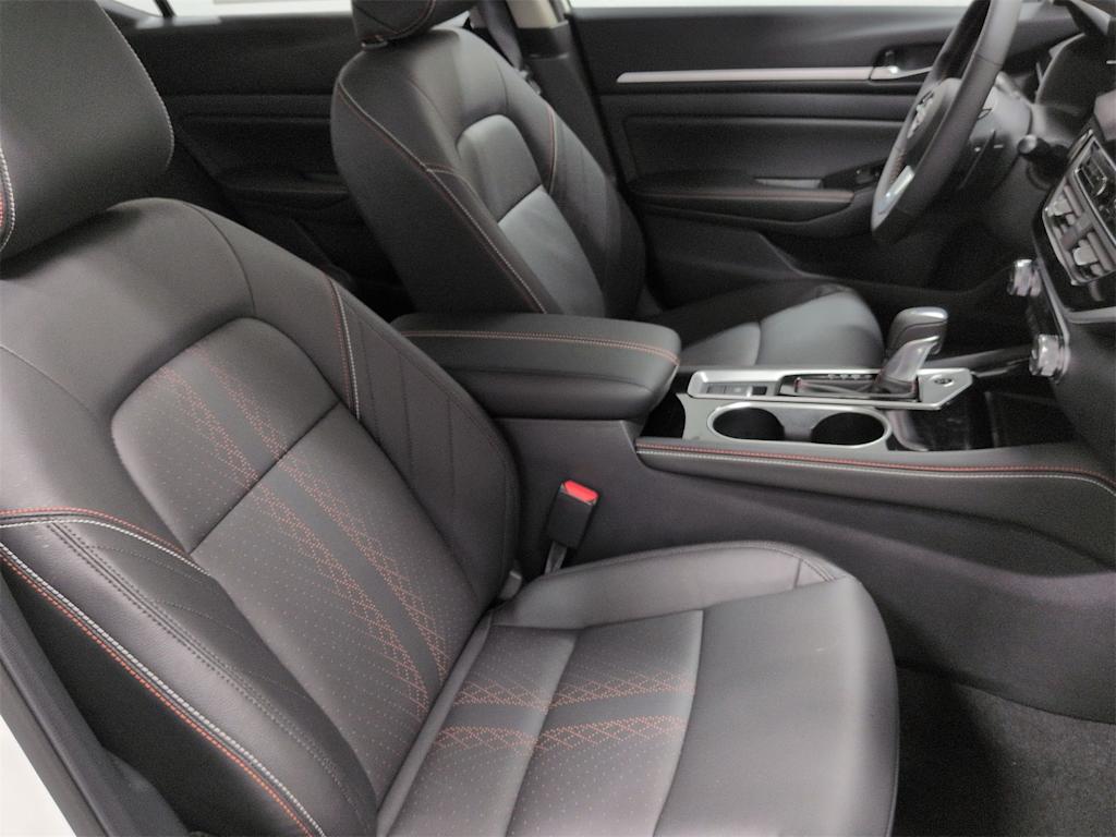 Thumbnail: 2025 Nissan Altima - 31