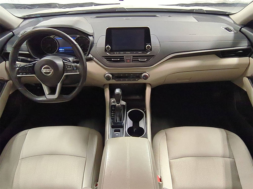 Thumbnail: 2022 Nissan Altima - 9