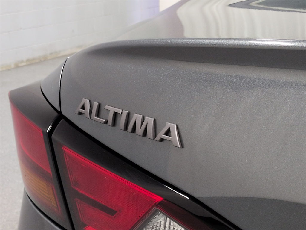 Thumbnail: 2023 Nissan Altima - 7