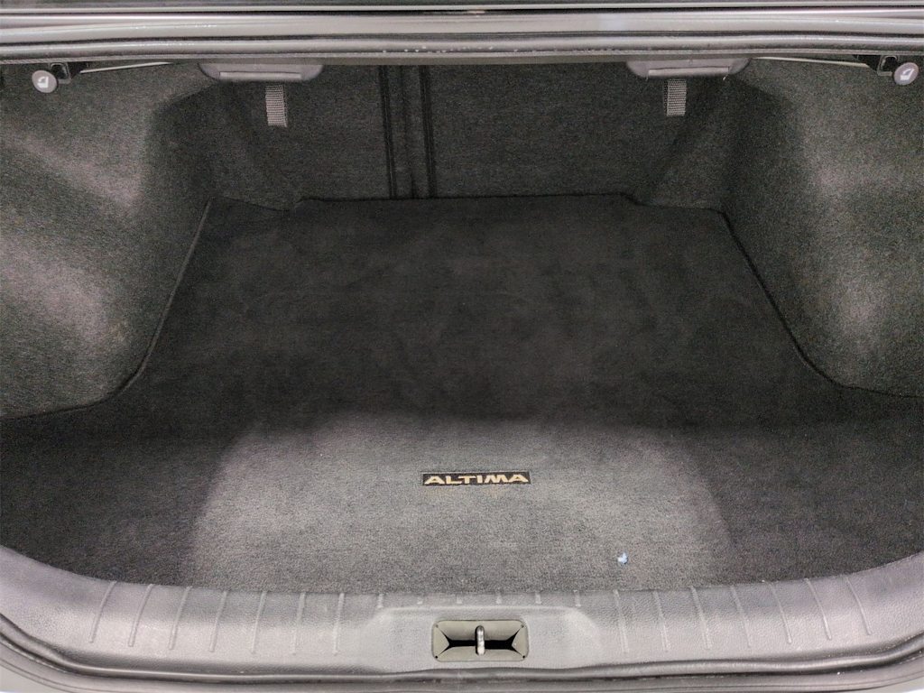 Thumbnail: 2023 Nissan Altima - 18