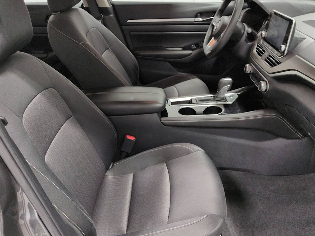 Thumbnail: 2023 Nissan Altima - 12