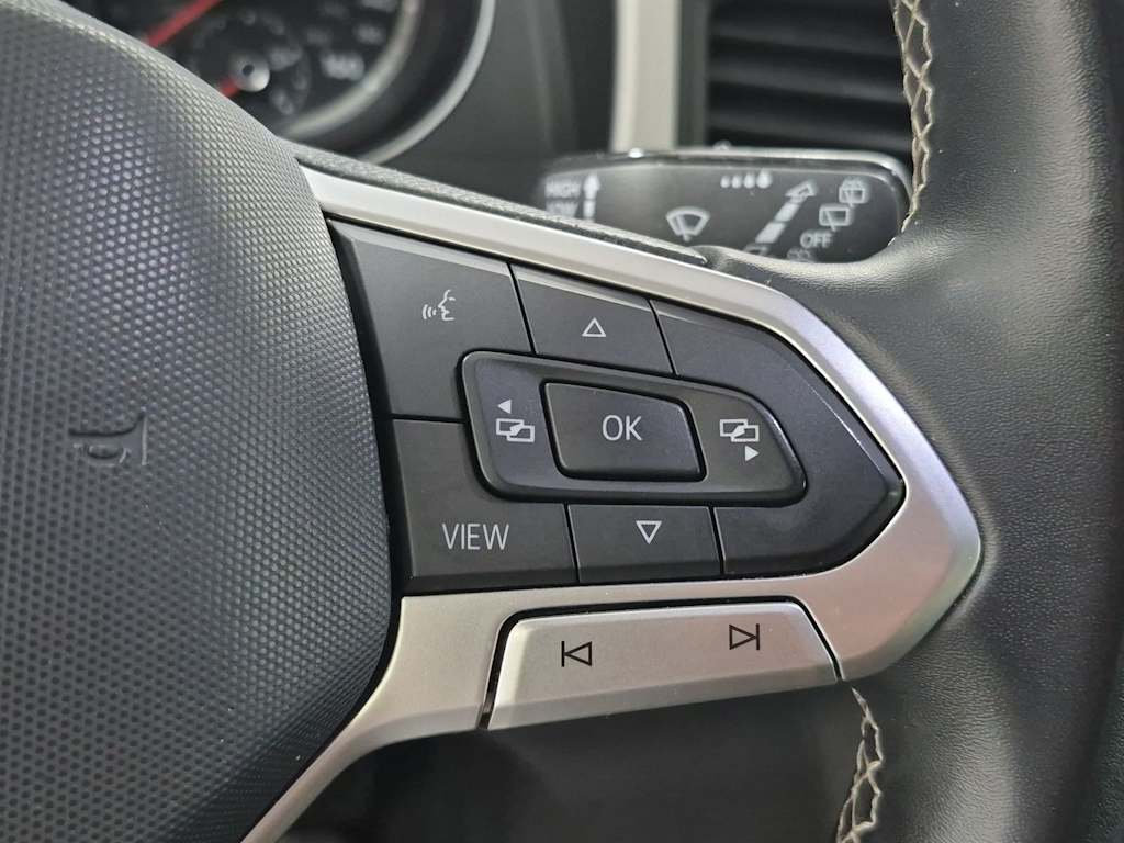Thumbnail: 2021 Volkswagen Atlas - 31