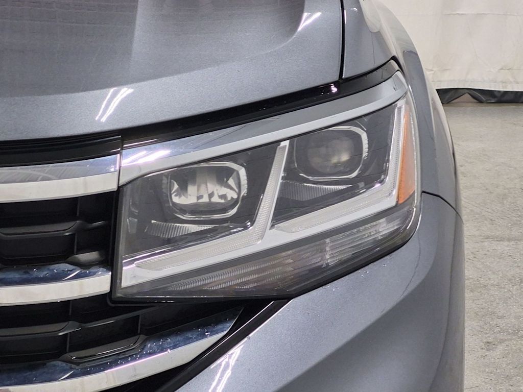 Thumbnail: 2021 Volkswagen Atlas - 25