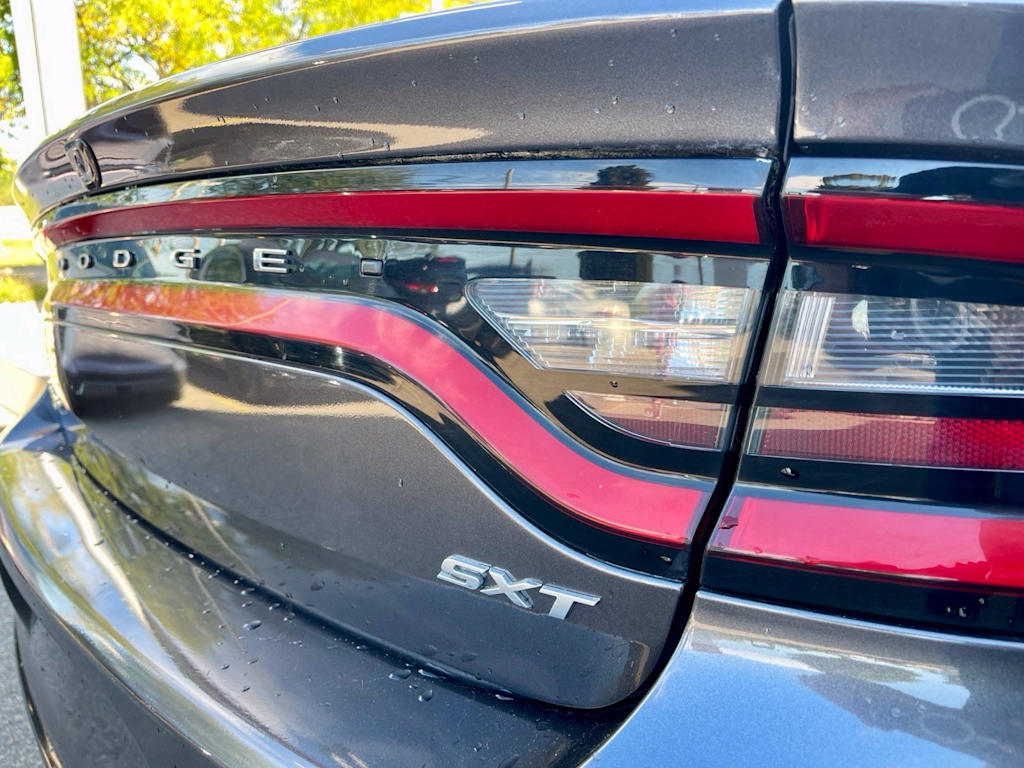 Thumbnail: 2015 Dodge Charger - 17