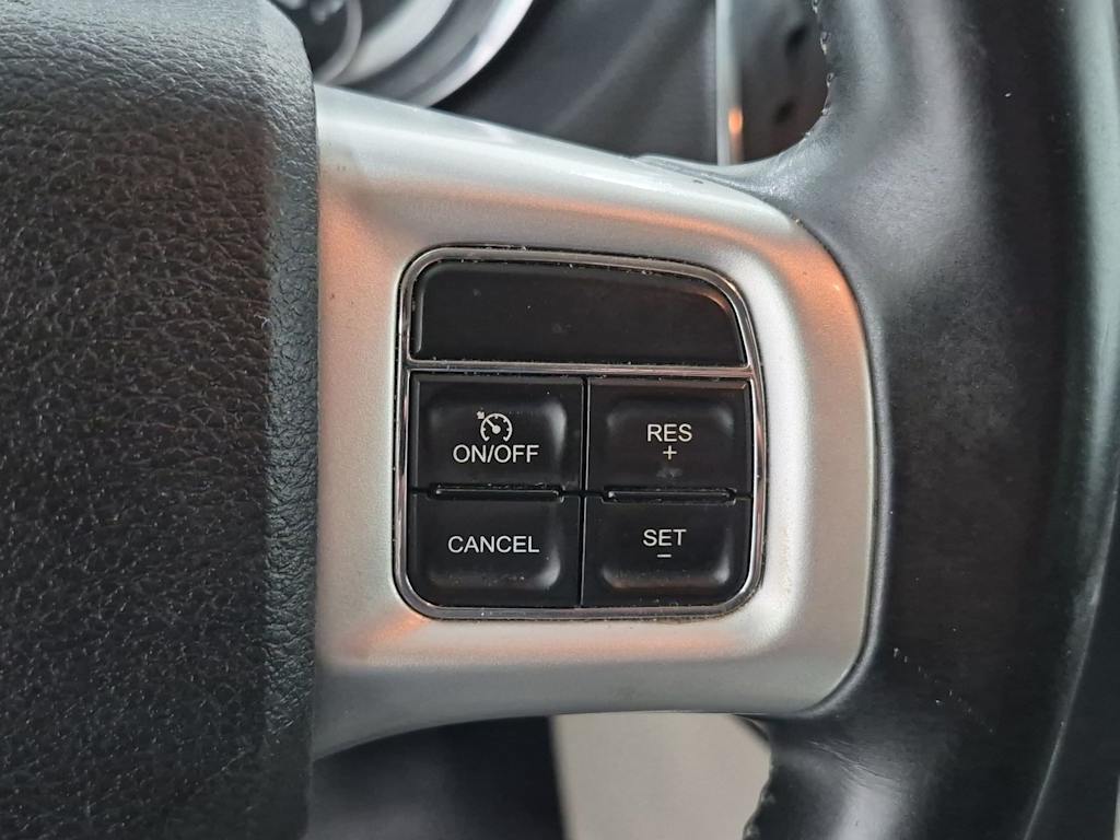 Thumbnail: 2016 Dodge Grand Caravan - 29
