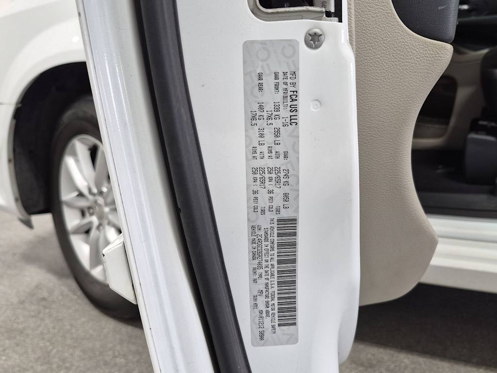 Thumbnail: 2016 Dodge Grand Caravan - 18