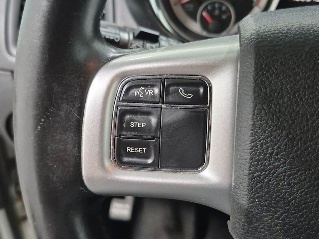 Thumbnail: 2016 Dodge Grand Caravan - 28