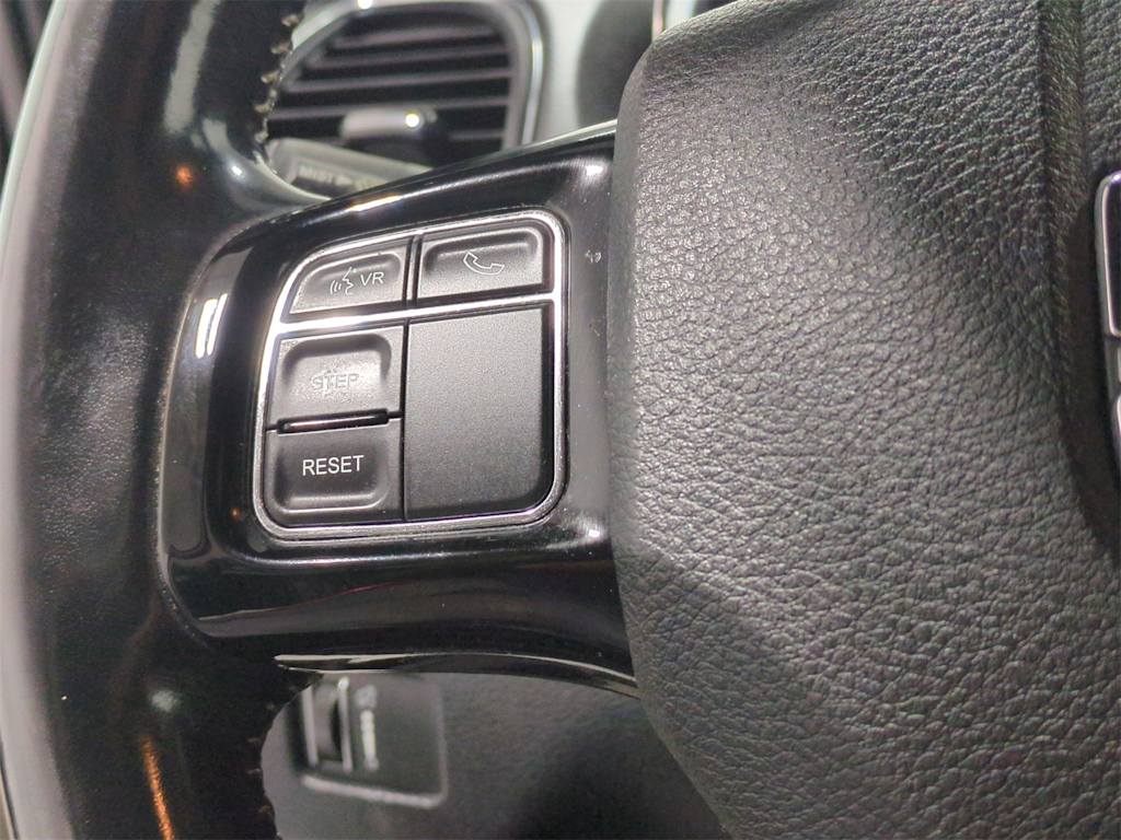 Thumbnail: 2019 Dodge Grand Caravan - 28