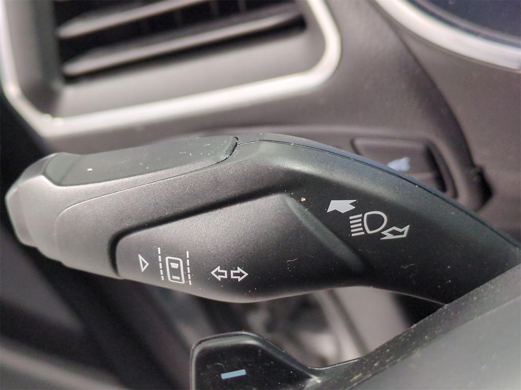 Thumbnail: 2020 Ford Edge - 21