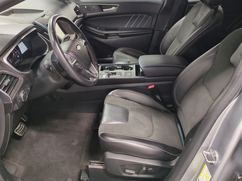 Thumbnail: 2020 Ford Edge - 6