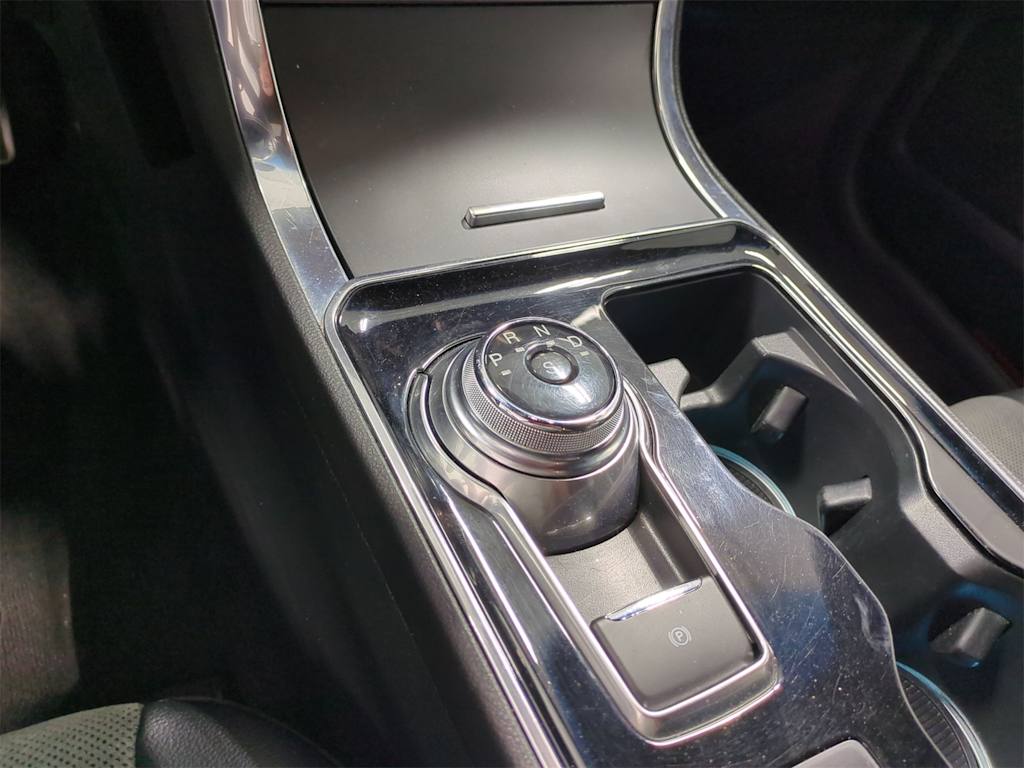 Thumbnail: 2020 Ford Edge - 11