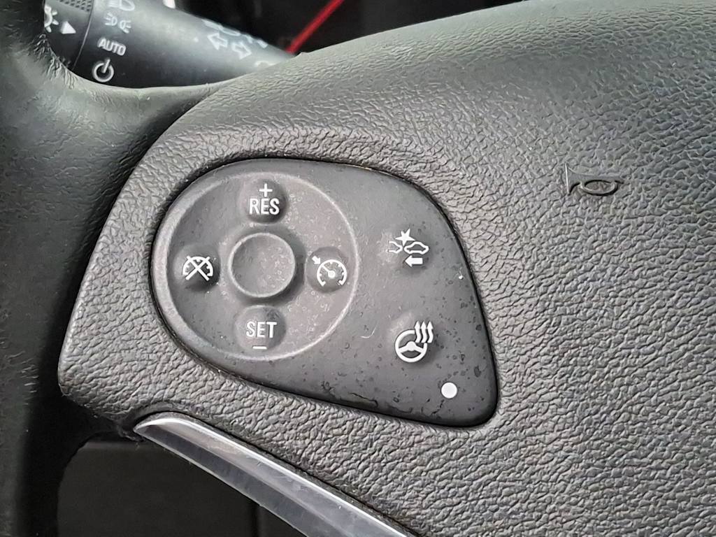 Thumbnail: 2015 Chevrolet Impala - 32
