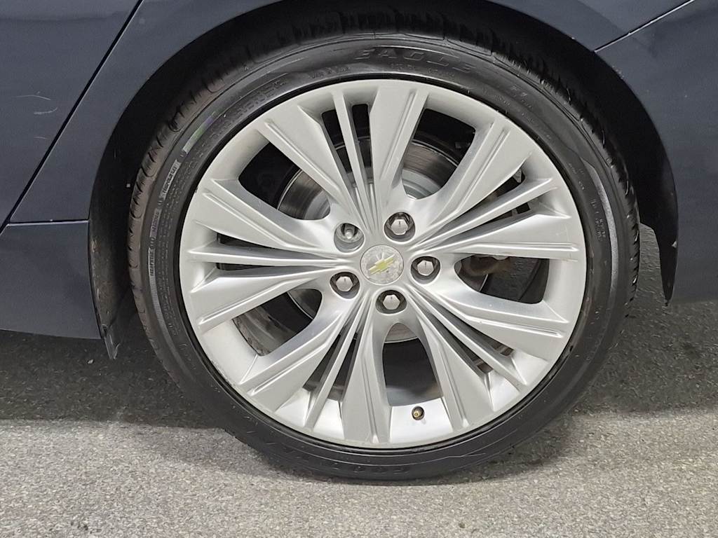 Thumbnail: 2015 Chevrolet Impala - 8