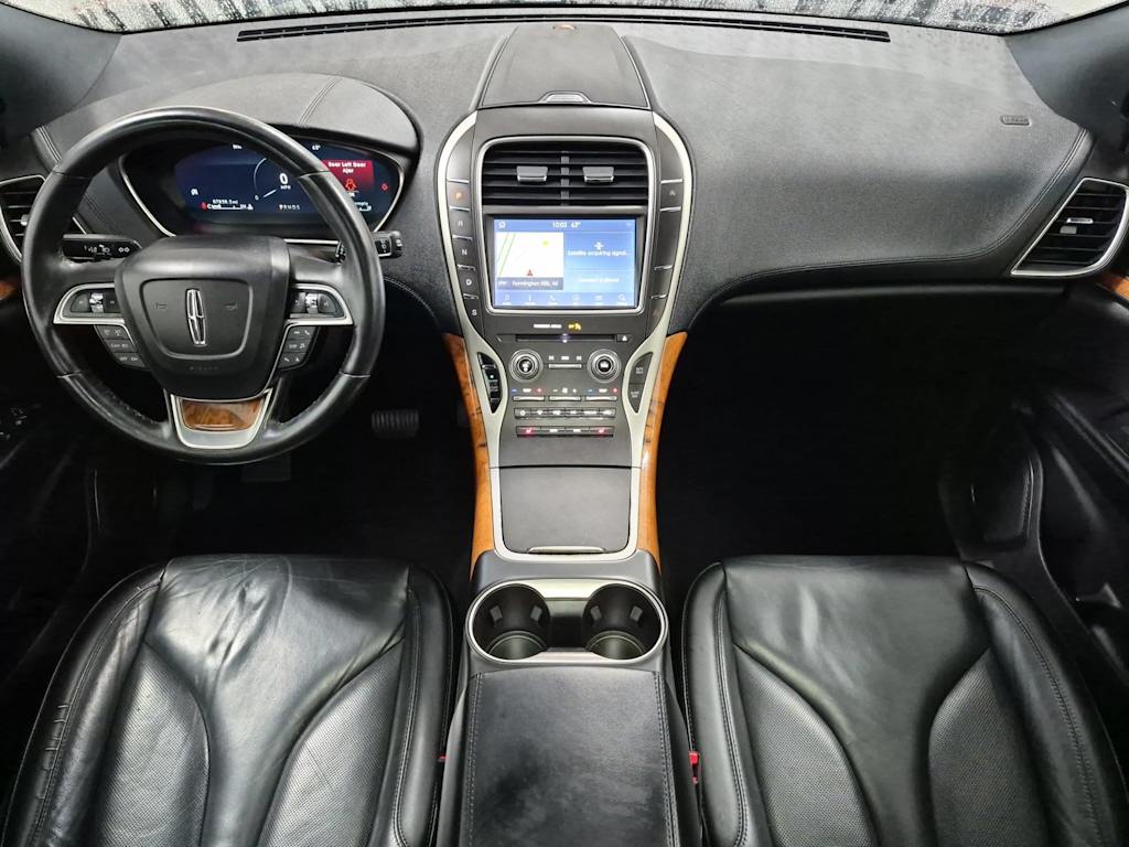 Thumbnail: 2019 Lincoln Nautilus - 8
