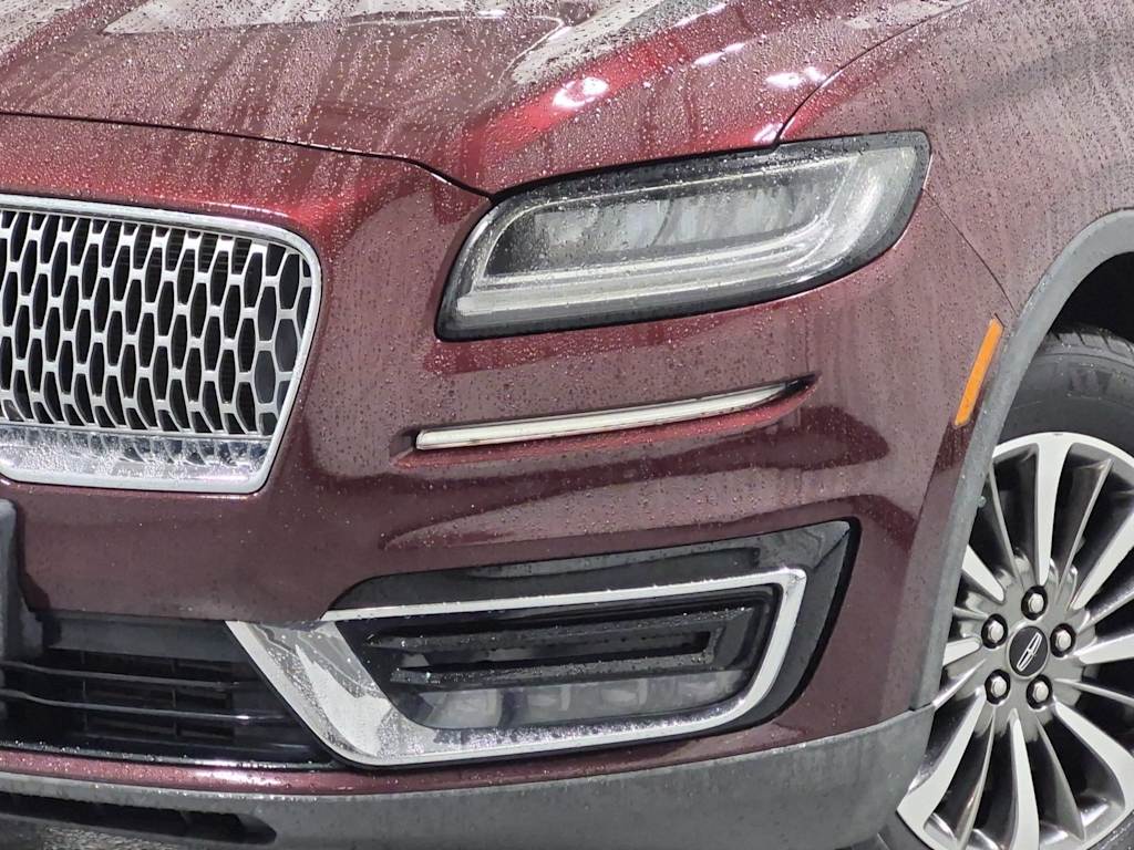 Thumbnail: 2019 Lincoln Nautilus - 23