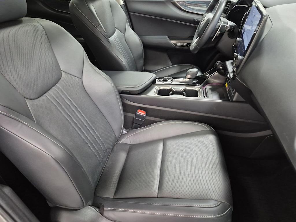 Thumbnail: 2024 Lexus ES - 11